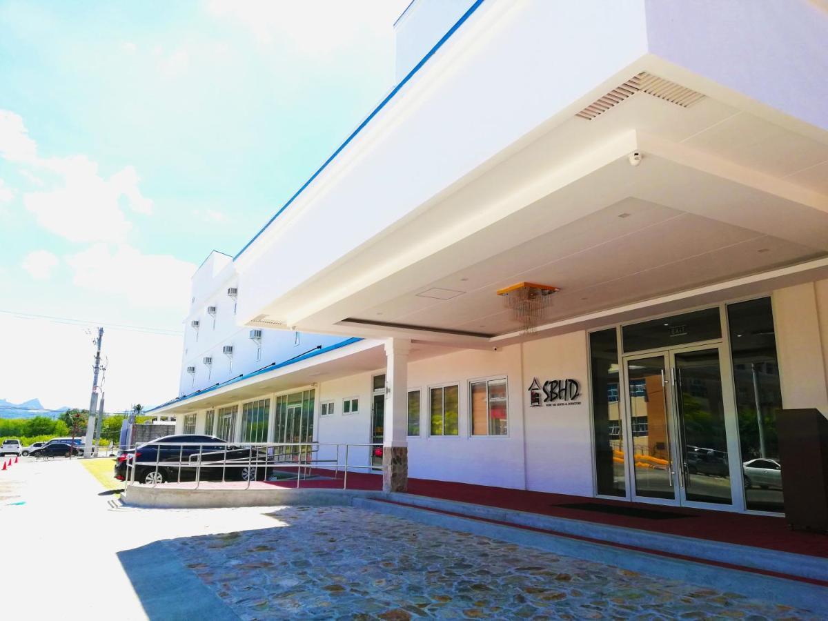 Subic Bay Hostel 오롱가포 외부 사진