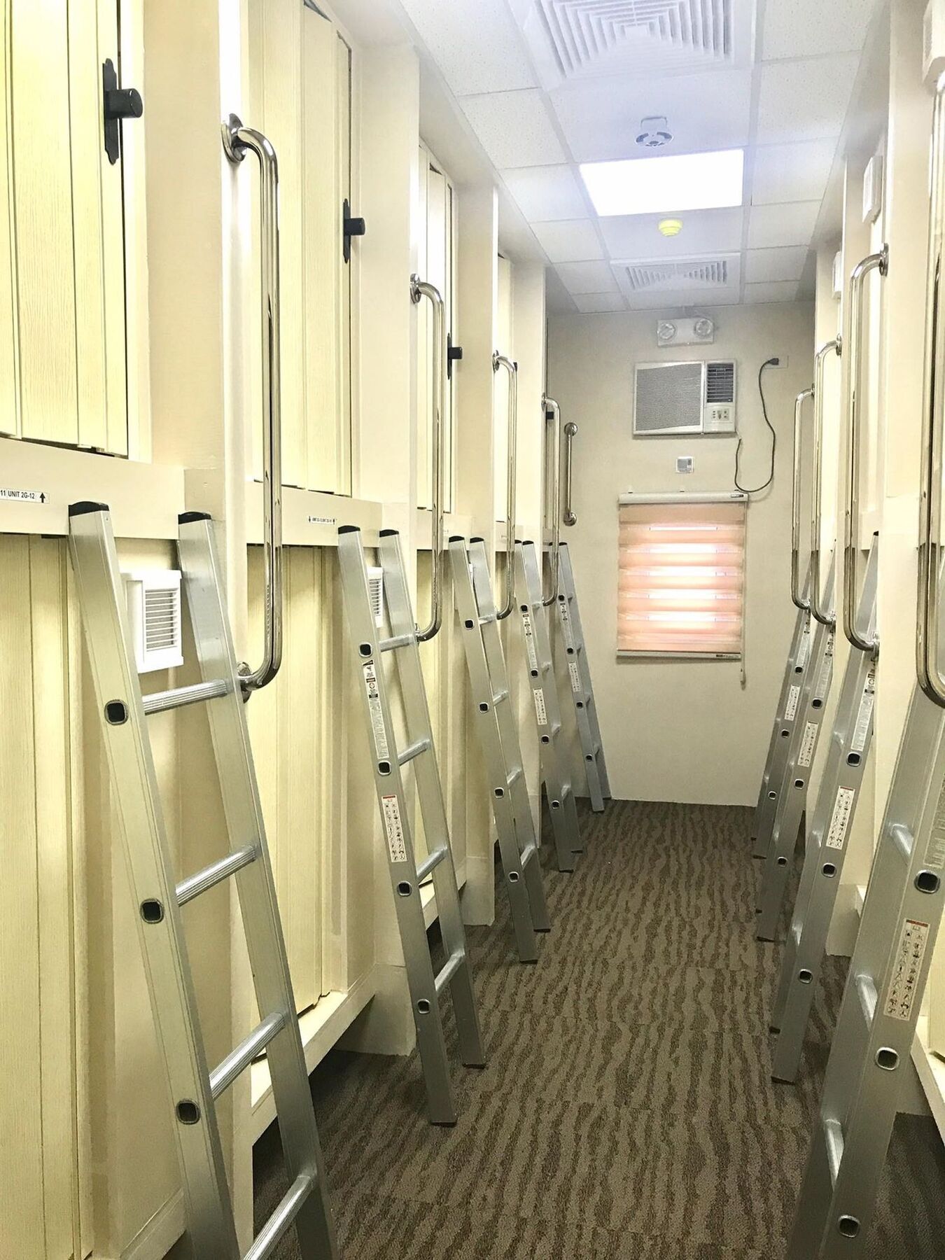 Subic Bay Hostel 오롱가포 외부 사진